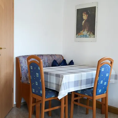 Bed & Breakfast Eger *