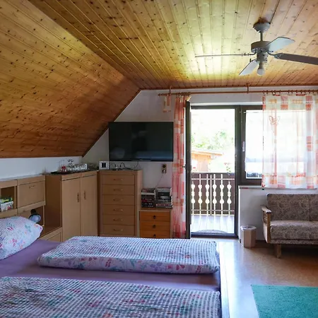 Bed & Breakfast Eger *